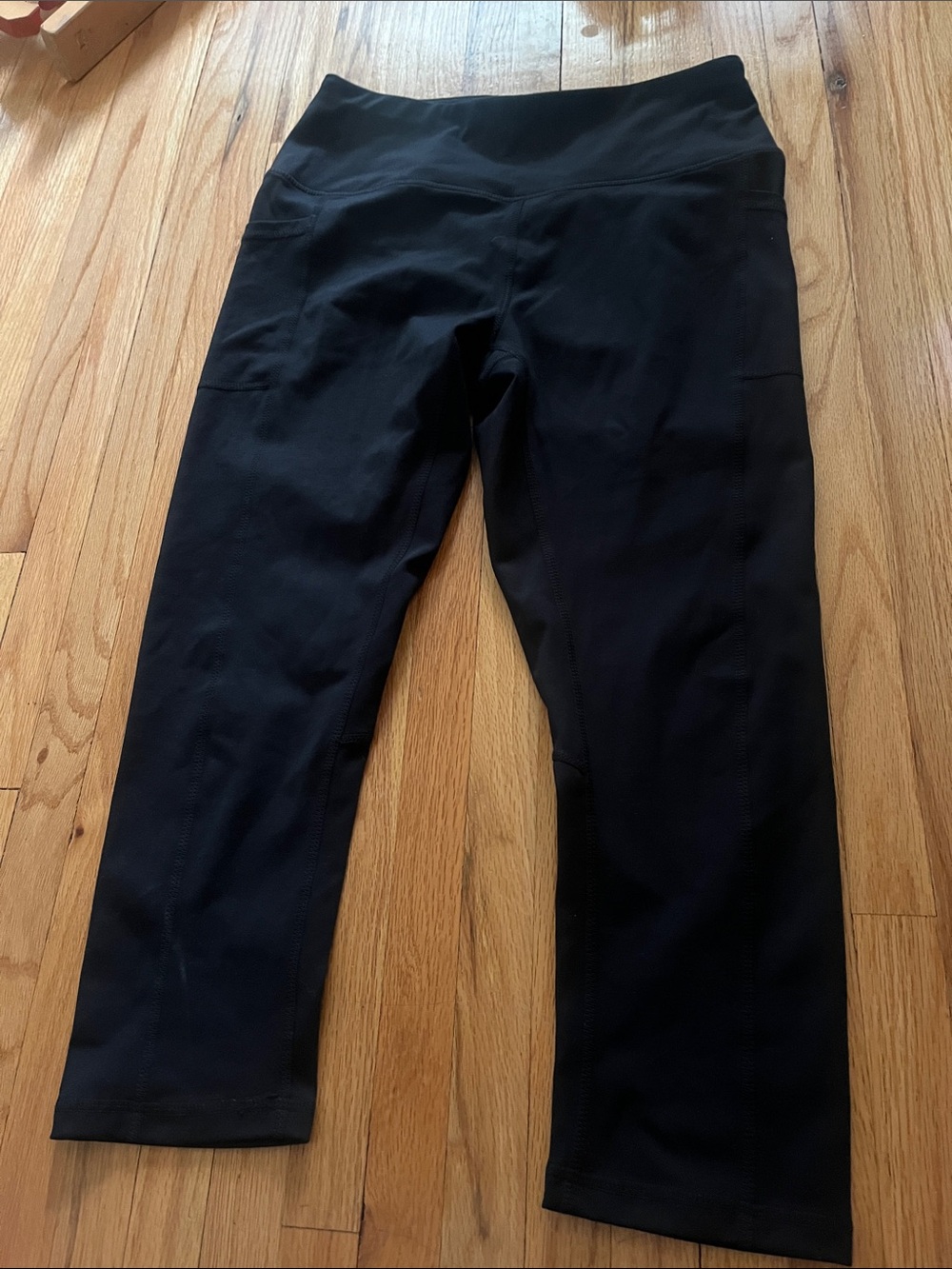 Reebok Black Capri Leggings with Side Pocket
